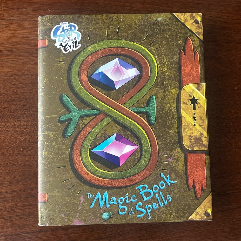 Disney Star vs the Forces of Evil - Magic Book of Spells